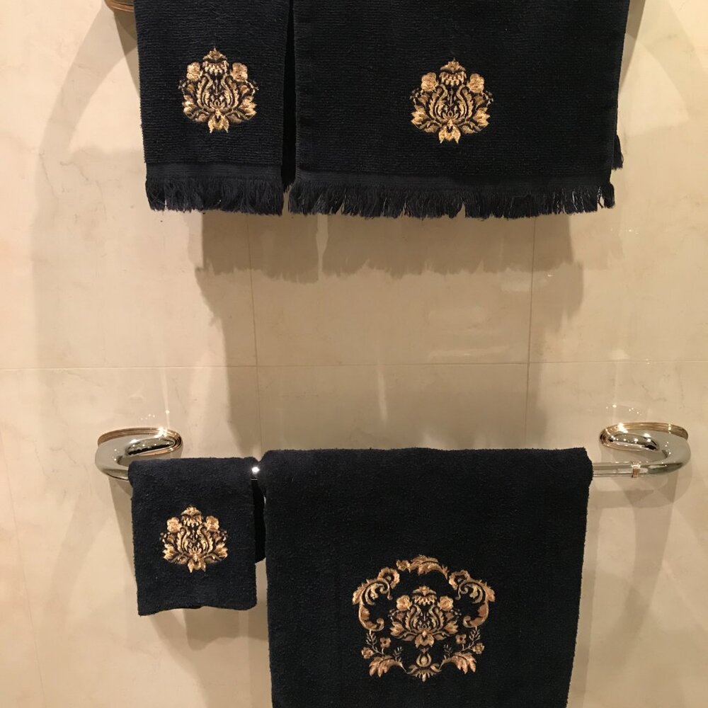 Towels by AVANTI. Avanti look Decorative VINTAGE 1995. NEW Set of 4. - Picture 5 of 5